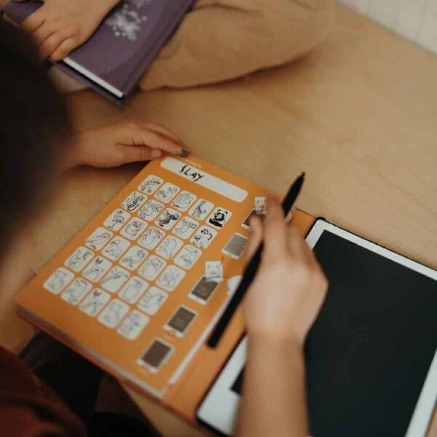 Kidywolf Παιδικό Tablet Ζωγραφικής με Οθόνη LCD με 30 Κάρτες Dinosaurs