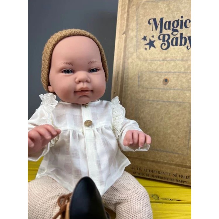 Lamagik Magic Baby Χειροποίητη Κούκλα Marina με Marina με Λευκό Πουκάμισο & Καφέ Σκουφάκι 45εκ. Ελαφρώς Αρωματισμένη