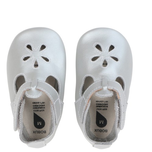 Bobux Δερμάτινο βρεφικό παπούτσι Soft sole silver Daisy - 1005-000-09