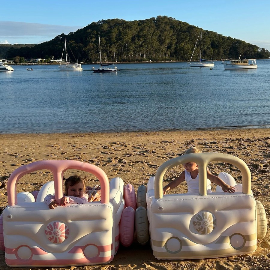 SunnyLife Παιδικό Φουσκωτό Στρώμα Summer Van Sand 160x120x90εκ.