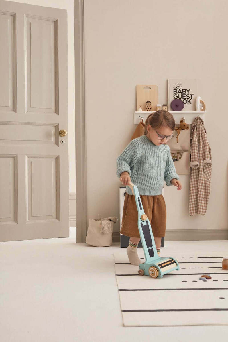Kids Concept Παιδική Ξύλινη Ηλεκτρική Σκούπα KID'S HUB - 1