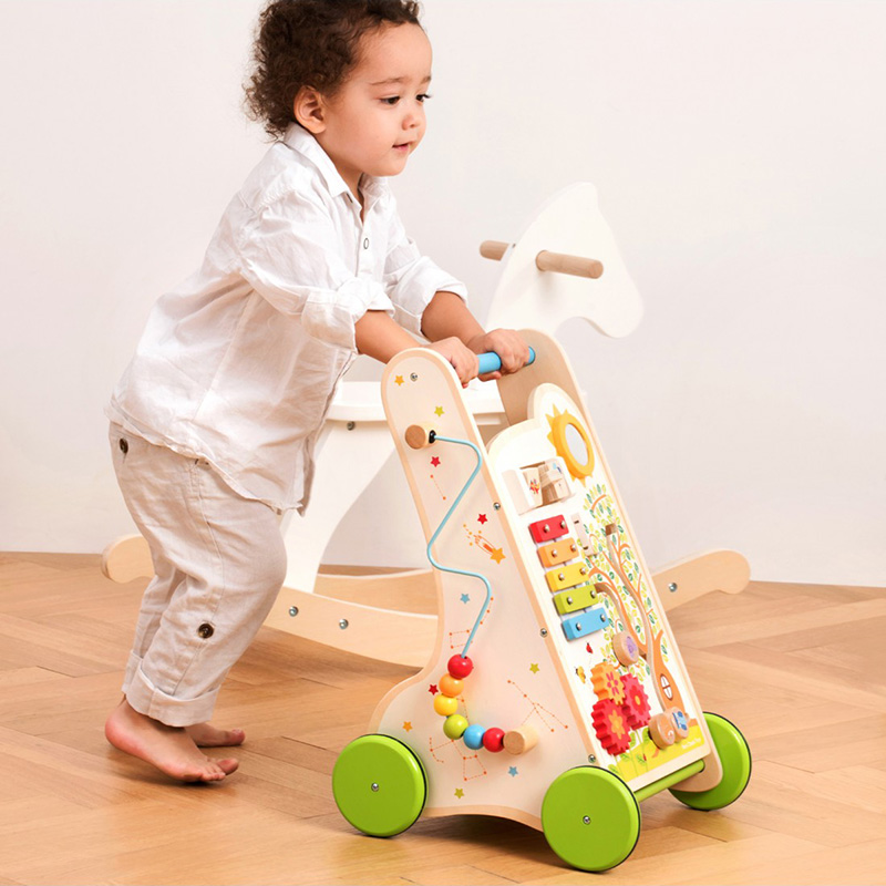 New Classic Toys Ξύλινα Περπατούρα Δραστηριοτήτων - 1