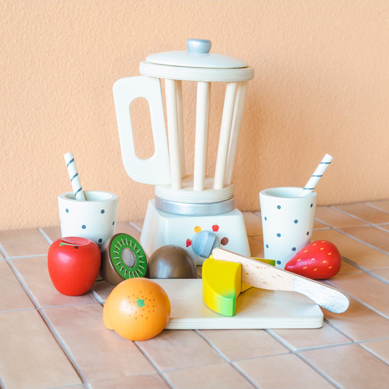 New Classic Toys Ξύλινο Παιδικό Smoothie Maker με Αξεσουάρ - 1