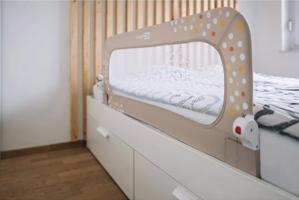 FreeOn Προστατευτική Μπάρα Κρεβατιού Little Dots Beige 135x57εκ. - 1