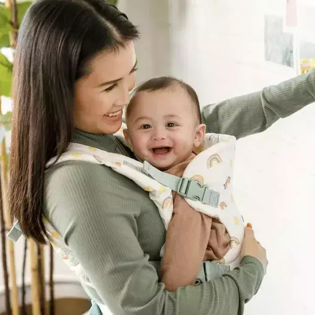 Infantino Βρεφικός Μάρσιπος Flip 4-in-1 Convertible Carrier Rainbow - 1