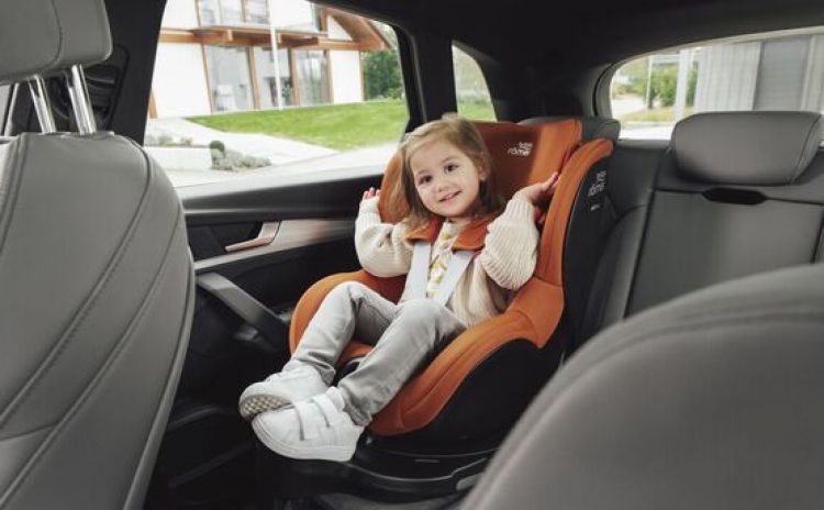 Britax Romer Dualfix Pro I-Size 360° i-Size 40-105cm Κάθισμα Αυτοκινήτου Golden Cognac με Δώρο Summer Cover - 1